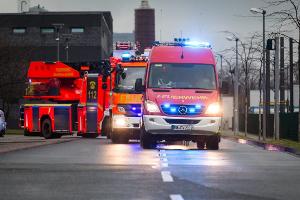 PKW-Brand in Tiefgarage und Kellerbrand am Pfingstmontag