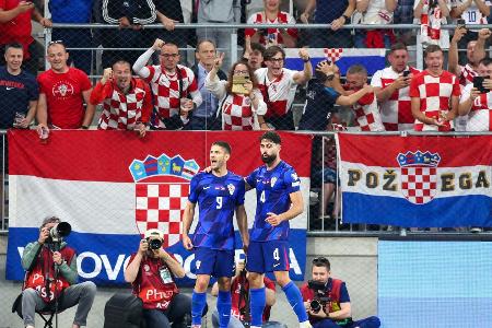 Kramaric trifft doppelt: Kroatien souverän gegen Tschechien Kramaric trifft doppelt: Kroatien souverän gegen Tschechien