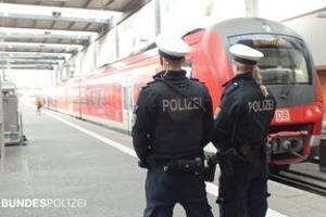 Die Bundespolizei fahndet nach einem unbekannten Exhibitionisten und bringt einen 36-Jährigen vor den Haftrichter