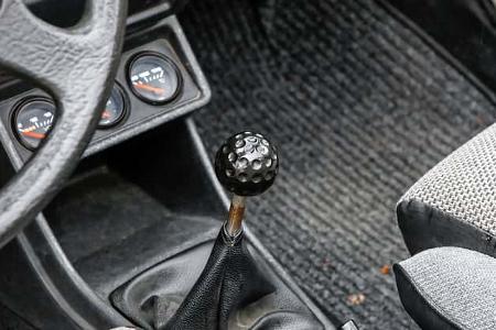 VW Golf I Cabrio 1.8, Interieur