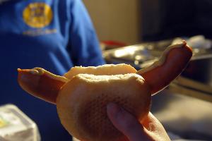 Bockwurst-Bestellung überführt Promillefahrer