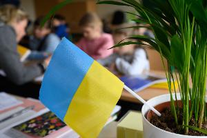 Laut EU-Kommission sind seit Beginn des russischen Angriffskrieges über 4,3 Millionen Menschen aus der Ukraine in die EU geflohen. (Archivbild)