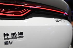 BYD aus China verkaufte 2024 erstmals mehr E-Autos als der bisherige Marktführer Tesla. (Archivfoto)