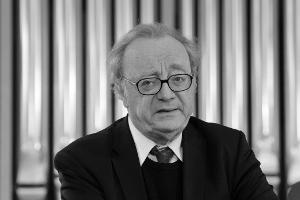 Pianist Alfred Brendel war auch für seinen Humor bekannt. Als Autor schrieb er auch skurrile Gedichte.