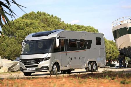 Adria Supersonic 780 SL (2023) f