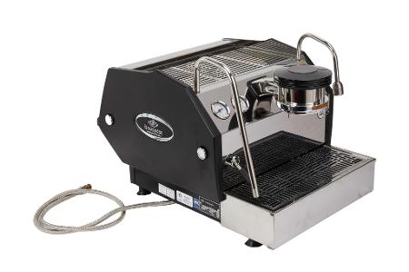 Eine Espresso-Maschine aus dem Haushalt von Lynch wurde ebenfalls versteigert.
