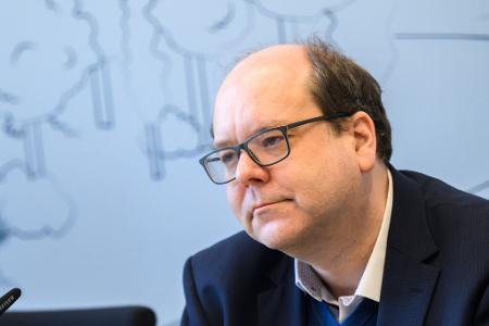 Niedersachsens Umweltminister Christian Meyer (Grüne) sieht keinen Bedarf für weitere Gasförderprojekte. (Archivbild)