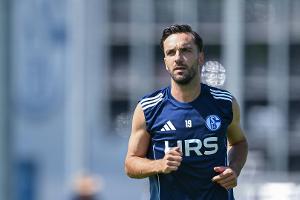 Schalke: Karaman soll Knie-OP drohen