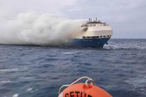 Muss VW nach Autofrachter-Brand zahlen?