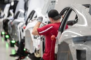 Führende Unternehmen der Automobilbranche möchten dem Vormarsch von Tech-Konzernen wie Google in der Automobilherstellung entgegentreten. (Archivbild)