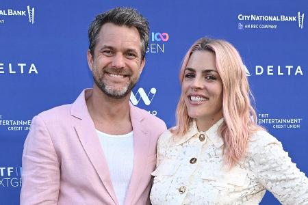 Mit Joshua Jackson: 