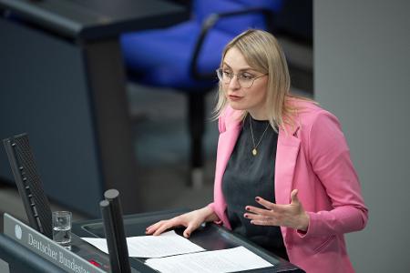 Natalie Pawlik (SPD) ist als Staatsministerin für Migration, Flüchtlinge, Integration und Antirassismus zuständig. (Archivfoto)