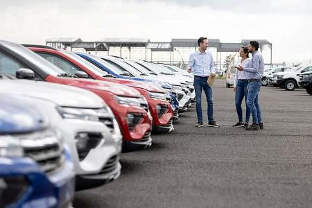 Autohandel Autohändler Gebrauchtwagen Gebrauchtwagenhändler Verkäufer Autoverkäufer