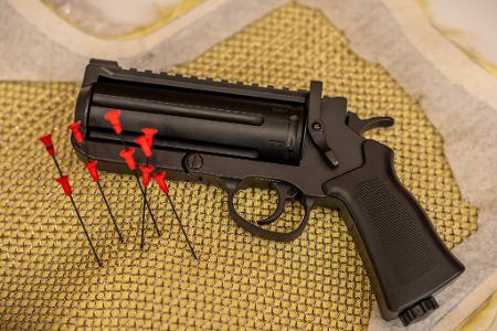 So sieht der Nadelrevolver aus. 