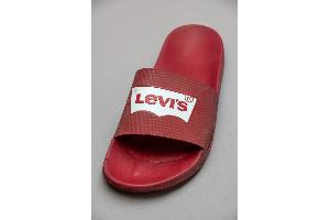 roter Badelatschen LEVIS