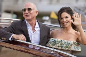 Zur Hochzeit: Jeff Bezos schenkt Lauren Sánchez extrem teure Halskette