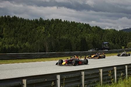 Formel 3: Tramnitz punktet im Sprintrennen von Österreich