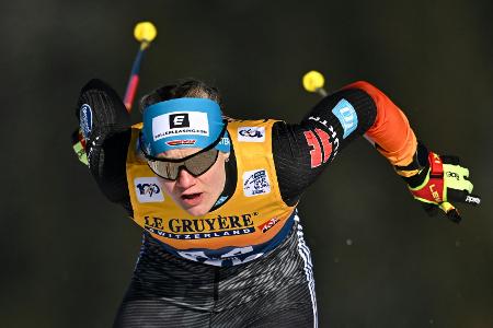 Sörgel über Carl: 