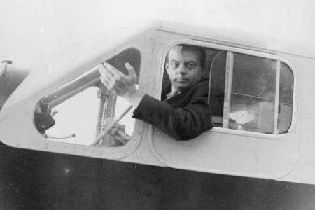 Antoine de Saint-Exupéry Antoine de Saint-Exupéry