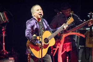 OP statt Auftritt: Paul Simon muss Konzerte in Philadelphia absagen