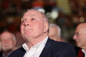 Hoeneß-Attacke: "Matthäus hat nicht alle Tassen im Schrank"