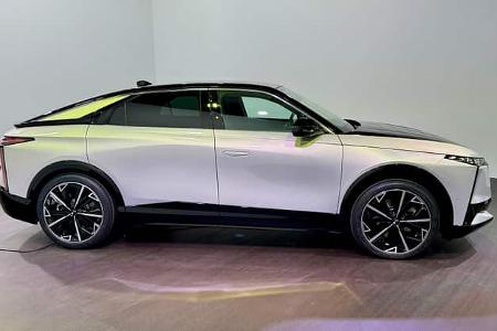DS N°8 2025