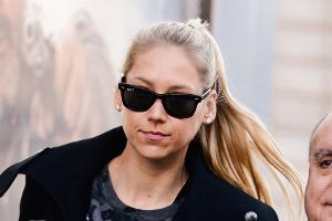 Raus aus dem Rollstuhl: Anna Kournikova meldet sich zurück