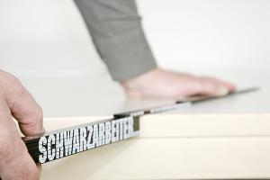 Mediendatenbank der Zollverwaltung - Zollstock Schwarzarbeiter