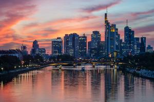 Finanzplatz Frankfurt: Die neue EU-Behörde soll von hier aus Geldwäsche in Europa bekämpfen (Archivbild) 