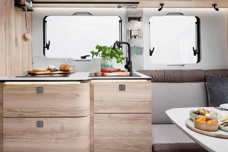 Eura Mobil Profila T Freestyle 726 EF (2026), Chalet Rustico