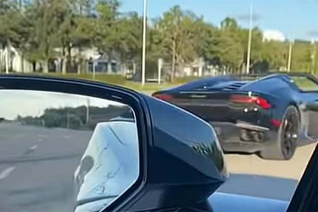 Sheriff fährt anscheinend illegales Straßenrennen