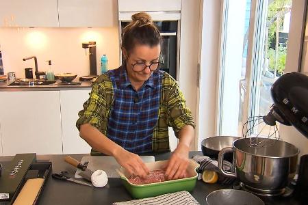 Fleisch bringt Veganerin Esther aus dem Konzept: "Ich könnte mich totärgern"  