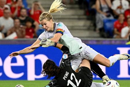 Enttäuschung in der Schweiz: Niederlage im EM-Eröffnungsspiel