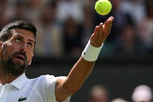 99. Wimbledon-Sieg: Djokovic im Schongang in Runde drei