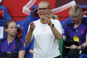 Titelverteidigung nach Rücktrittswelle: England will "mehr"