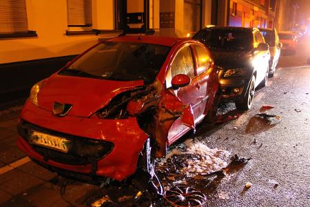 Beschädigung an den Autos Beschädigung an den Autos