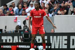 SC Freiburg verlängert mit Verteidiger Makengo
