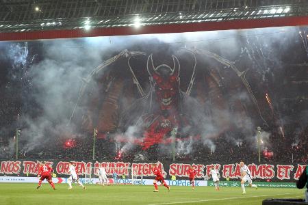 Pyro: 128.800 Euro Strafe für den 1. FC Kaiserslautern Pyro: 128.800 Euro Strafe für den 1. FC Kaiserslautern