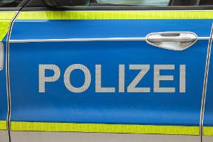 Nach einem Feuer in einer Bahnunterführung ermittelt die Kriminalpolizei Bamberg wegen Verdachts auf Brandstiftung.
