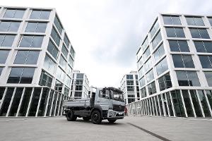Daimler Truck will bis 2030 rund 5.000 Stellen streichen. (Archivbild)