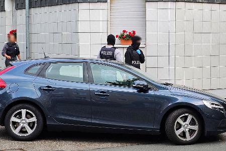 Bei einer Anti-Terror-Razzia in Essen ist ein 27-Jähriger festgenommen worden.