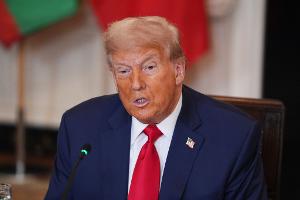 Trump macht Zeitpunkt für Kupferzölle bekannt. 