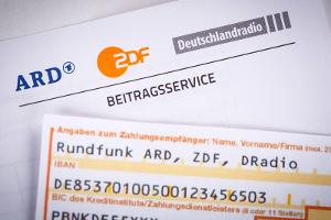 Rundfunkbeitrag GEZ mit Überweisungsschein