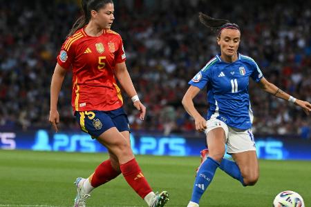 Trotz 1:3 gegen Spanien: Auch Italien im EM-Viertelfinale Trotz 1:3 gegen Spanien: Auch Italien im EM-Viertelfinale
