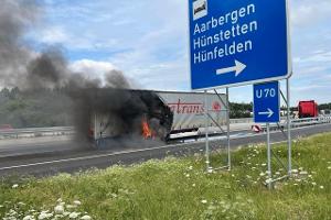 Anhänger in Brand