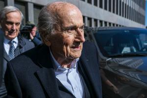 Blatter: "Wir haben den Fußball an Saudi-Arabien verloren"