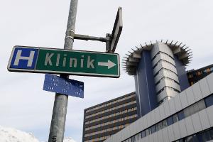 Das Baby wurde nach Innsbruck ins Krankenhaus geflogen. (Archivbild)