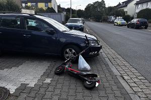 Verkehrsunfall zwischen Pkw und E-Scooter auf der Rintelner Straße in Bückeburg
