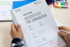 Zuwanderer verdienen über Generationen weniger