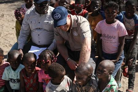 Kampf gegen Landminenfeld in Angola: Prinz Harry auf Dianas Spuren